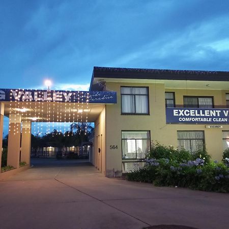 Big Valley Lakeside Paradise Motor Inn Shepparton Extérieur photo