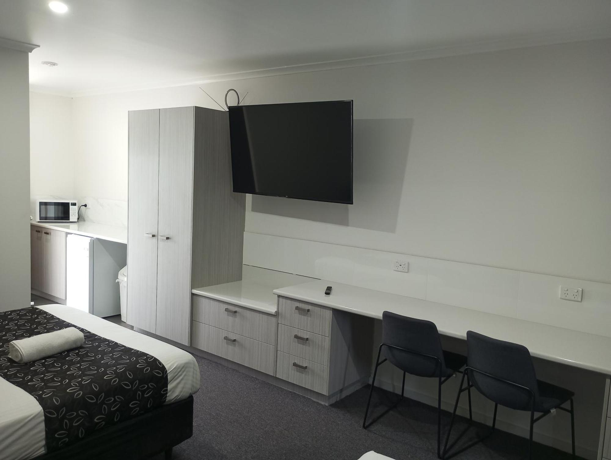 Big Valley Lakeside Paradise Motor Inn Shepparton Extérieur photo