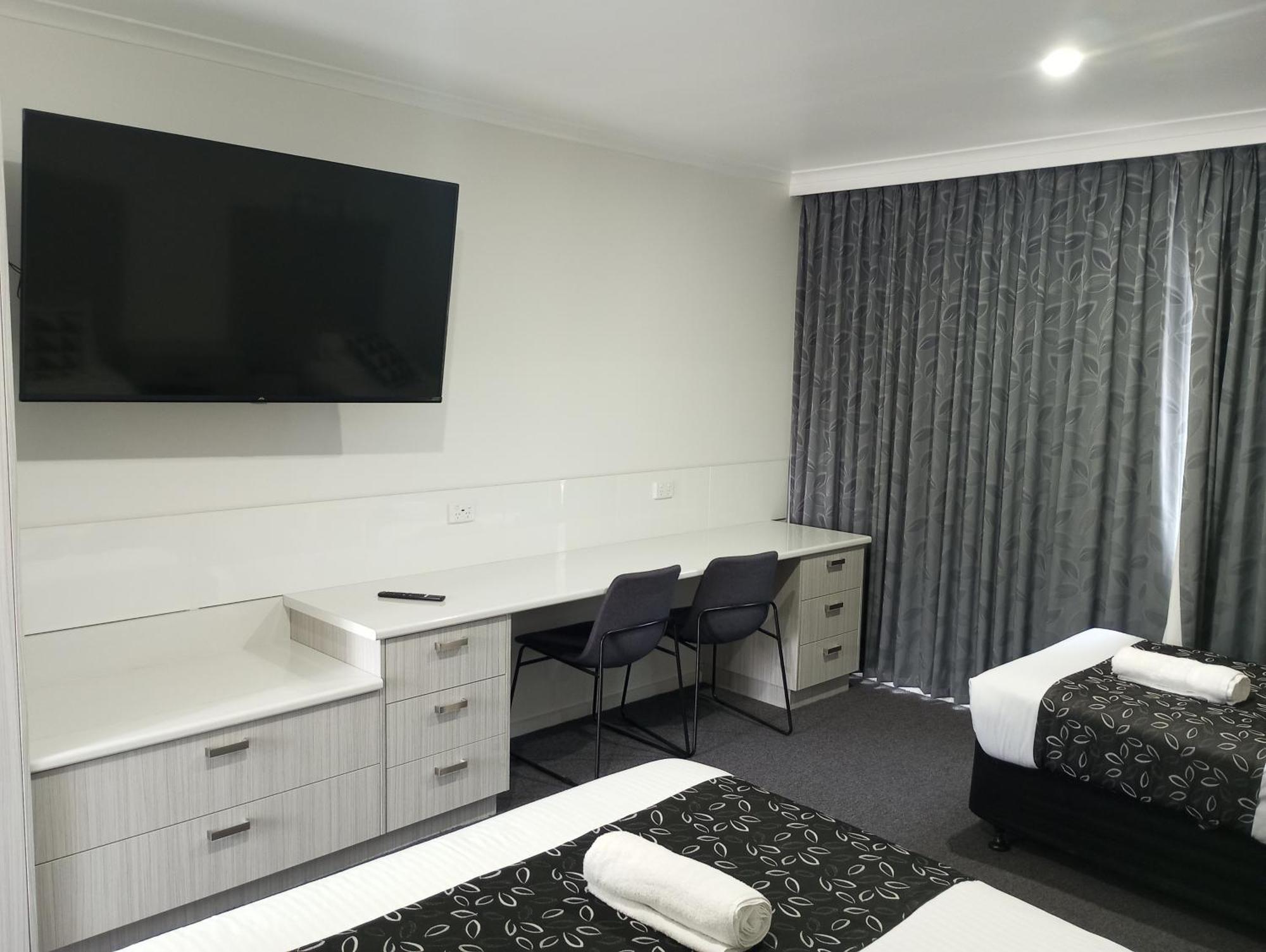 Big Valley Lakeside Paradise Motor Inn Shepparton Extérieur photo