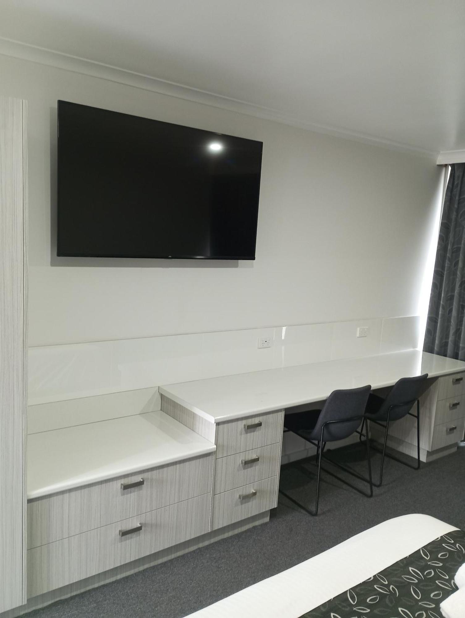 Big Valley Lakeside Paradise Motor Inn Shepparton Extérieur photo