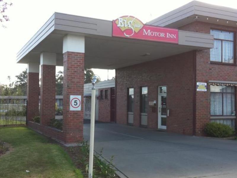 Big Valley Lakeside Paradise Motor Inn Shepparton Extérieur photo
