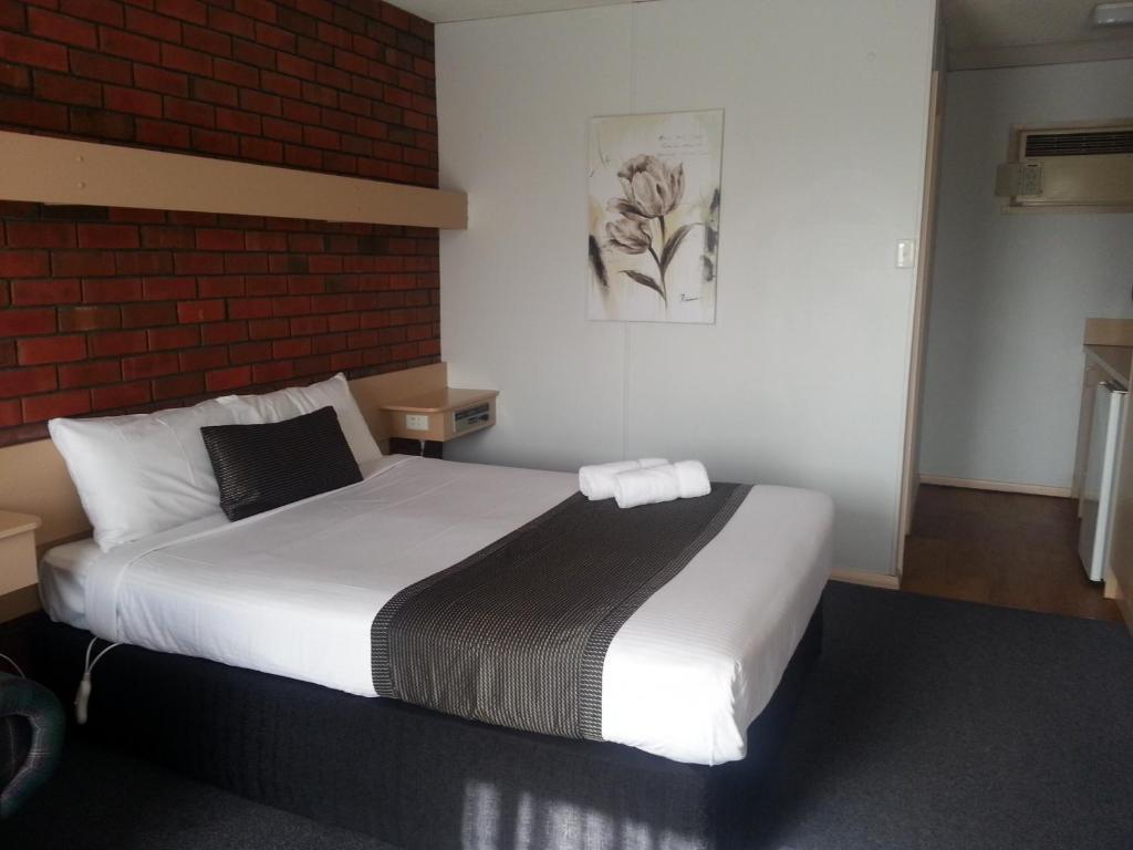 Big Valley Lakeside Paradise Motor Inn Shepparton Chambre photo